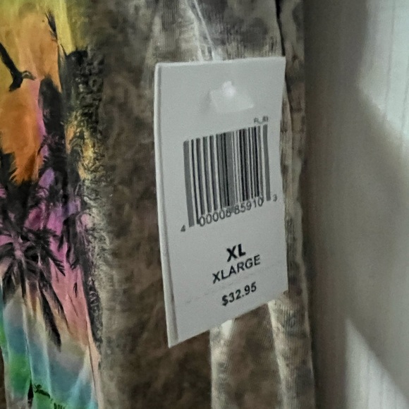 NWT Disney Cruise Line Women’s Castaway Cay Tank Size XL 🚢 🌴 - Picture 3 of 3